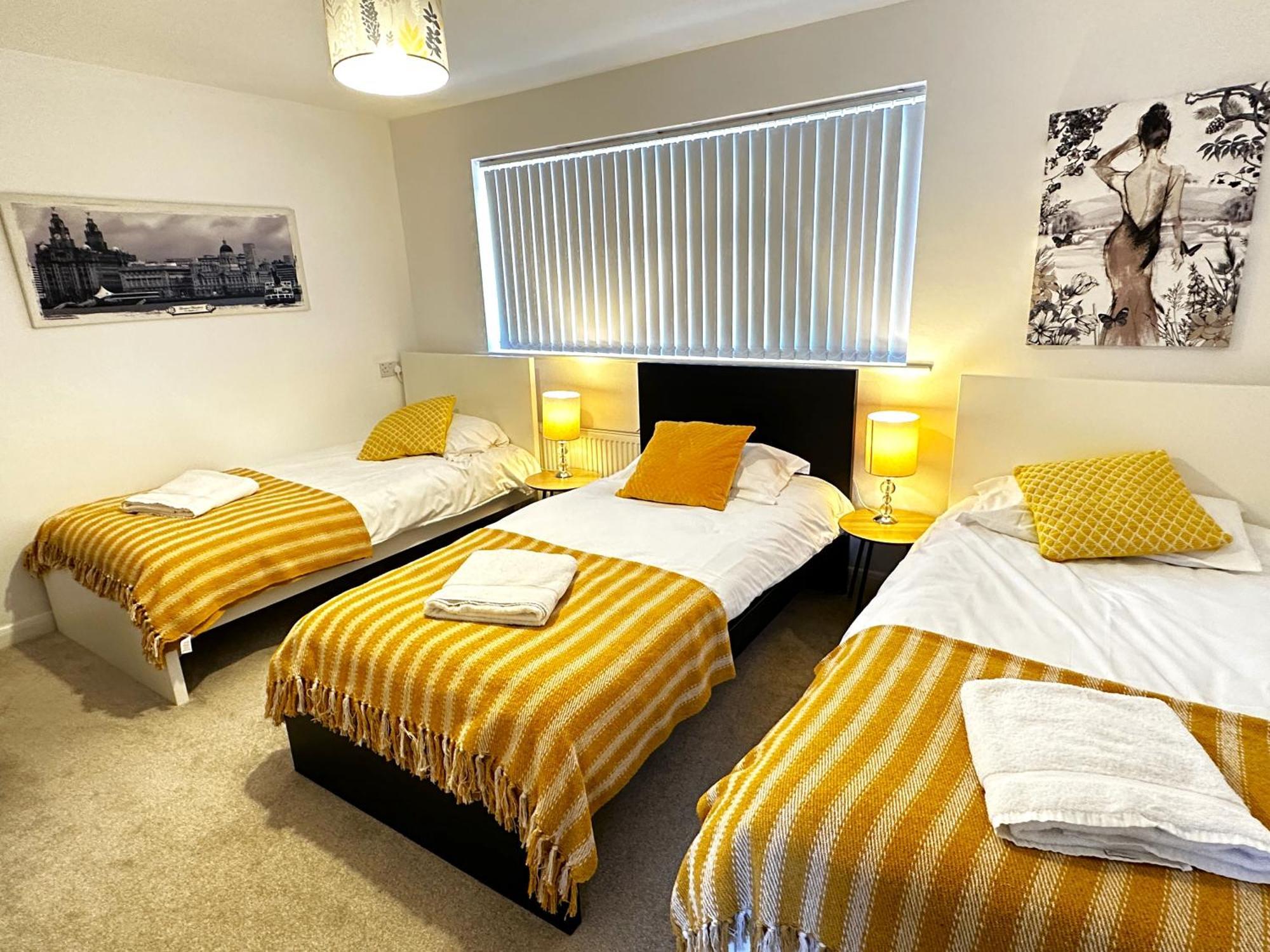 Kennedy Villa - 5 Bedroom House With Hot Tub, Wifi, Free Parkings, Close To Bicester Village Eksteriør billede