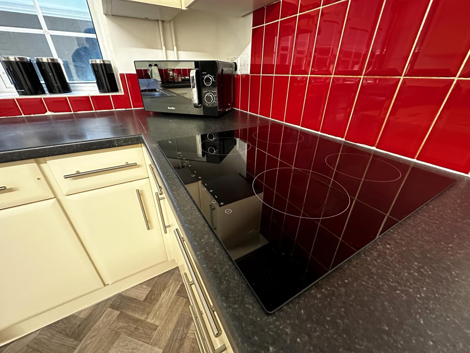 Kennedy Villa - 5 Bedroom House With Hot Tub, Wifi, Free Parkings, Close To Bicester Village Eksteriør billede